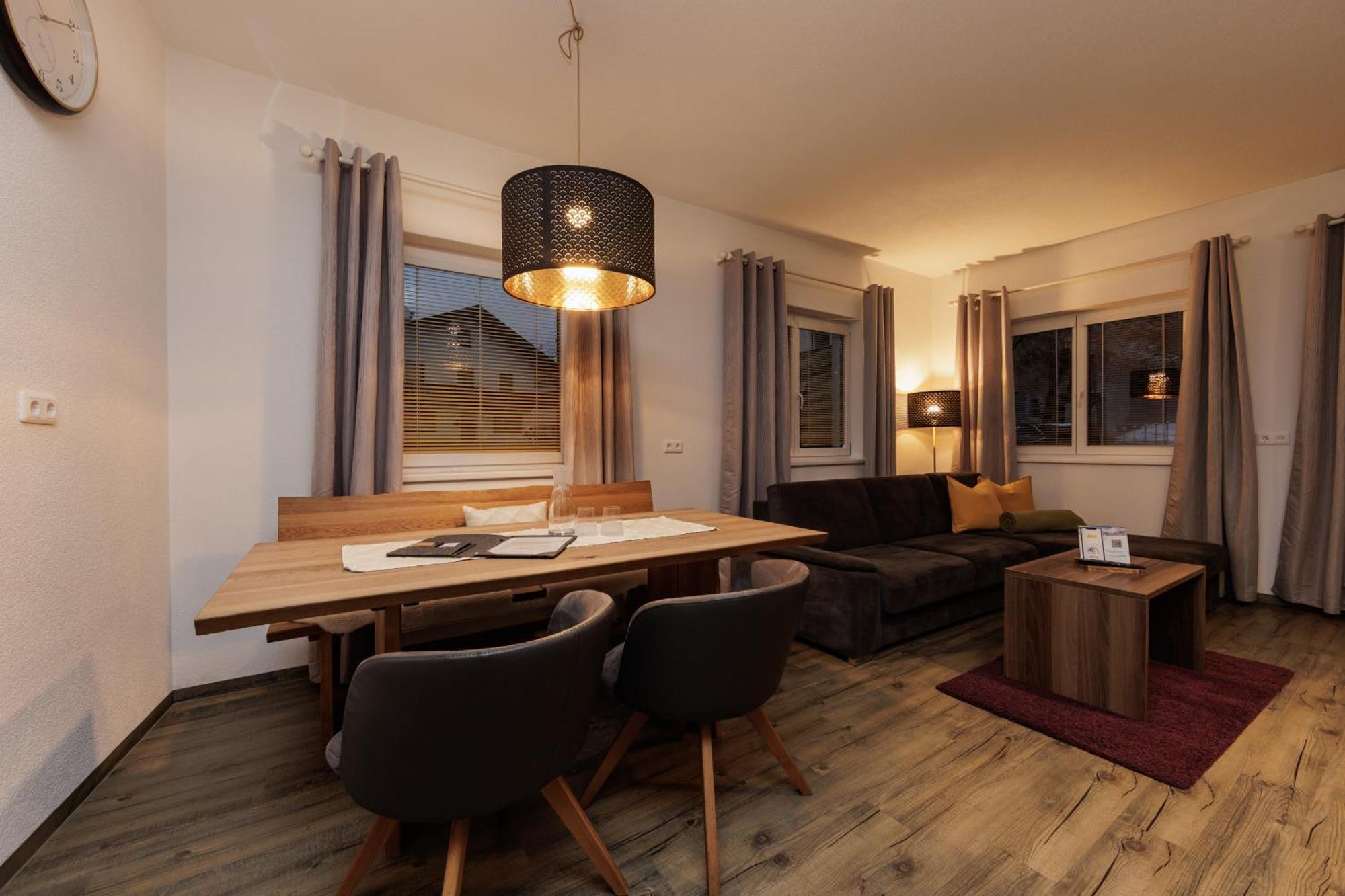 Apartmenthaus Goldeck Ried im Oberinntal Εξωτερικό φωτογραφία