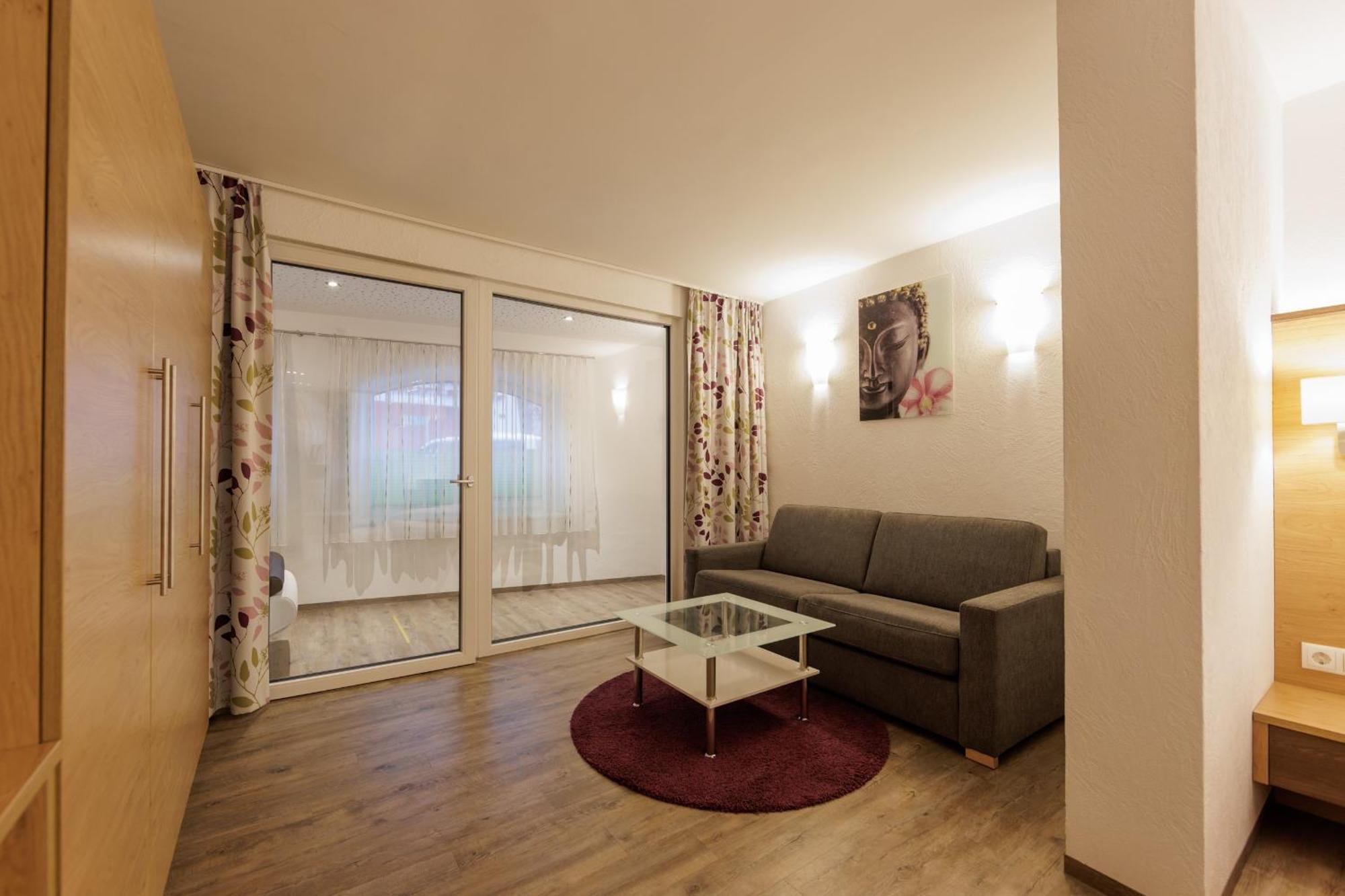 Apartmenthaus Goldeck Ried im Oberinntal Εξωτερικό φωτογραφία